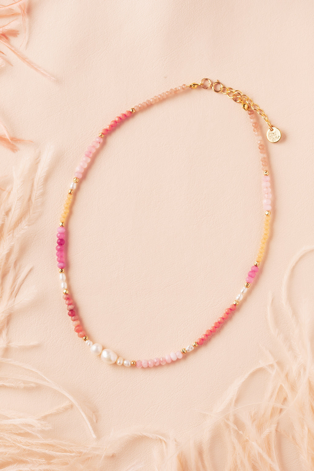 Ombre Rosé necklace with mixed stones and central pearl cluster

