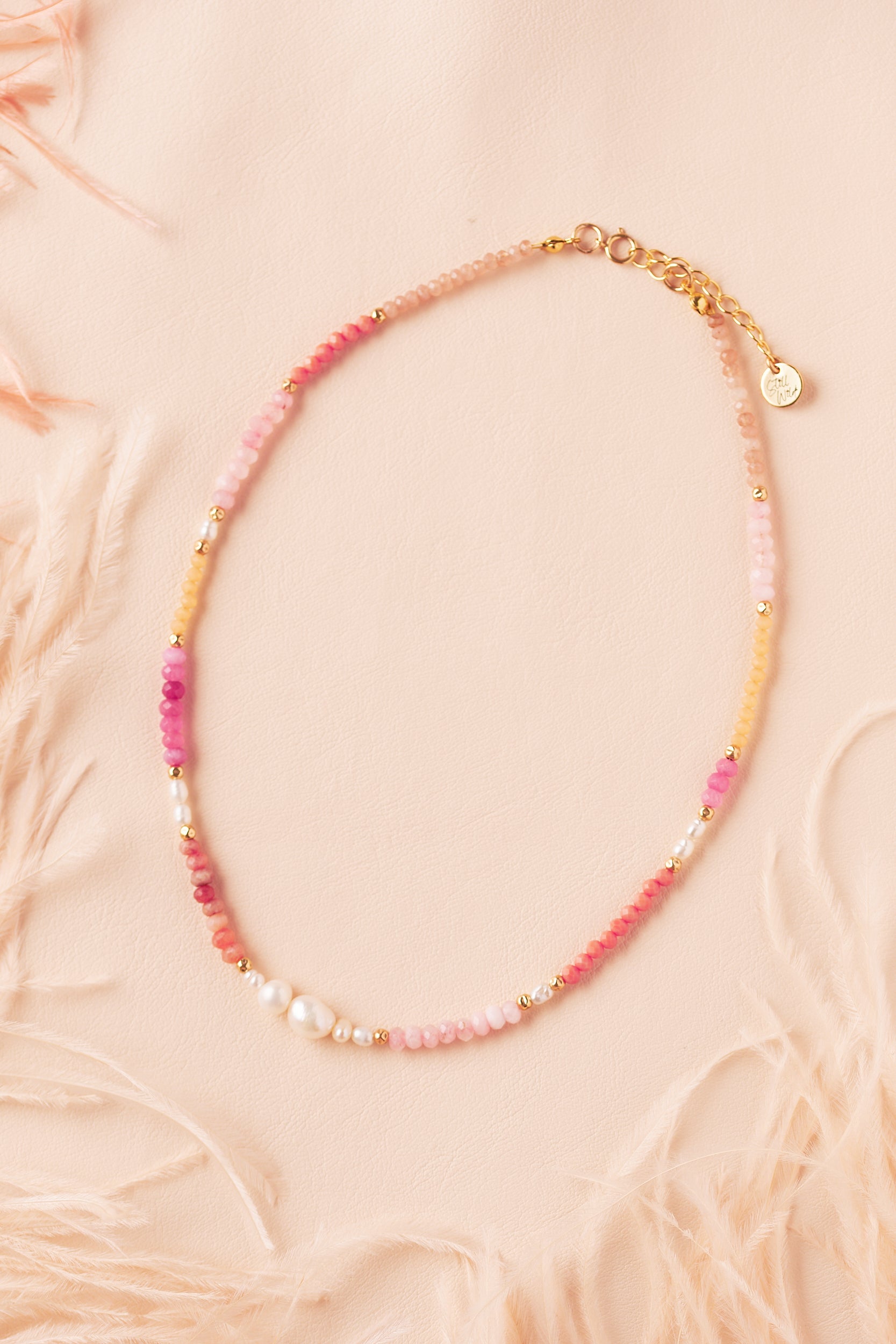 Ombre Rosé necklace with mixed stones and central pearl cluster

