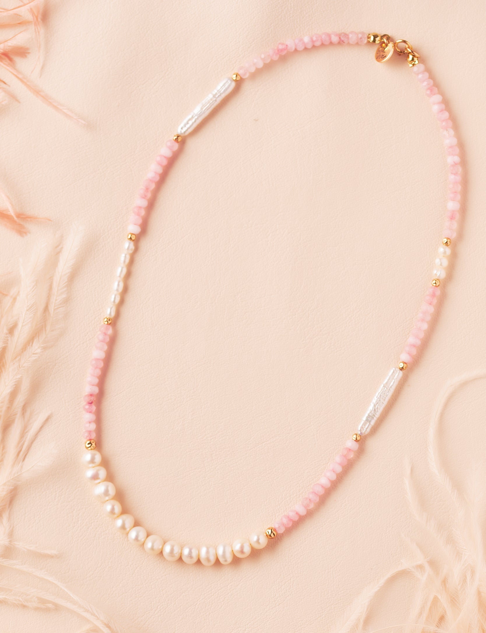 Freshwater pearl necklace with pink jade stones and gold-filled beads